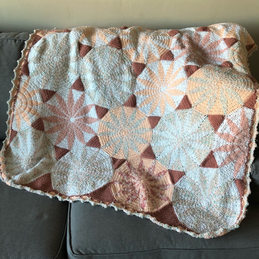 Handmade crochet vintage baby blanket lapghan